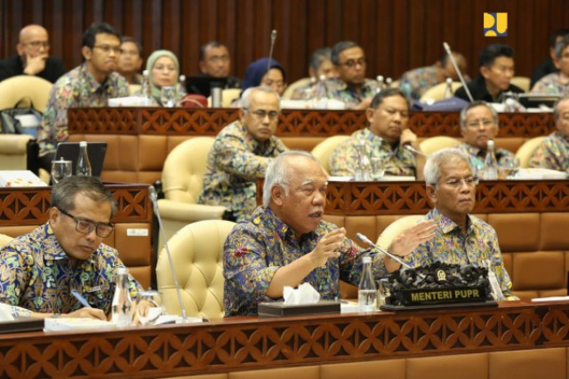 Rapat Kerja dengan Komisi V DPR RI, Realisasi Fisik Kementerian PUPR TA 2024 Hingga Agustus Capai 49,3%