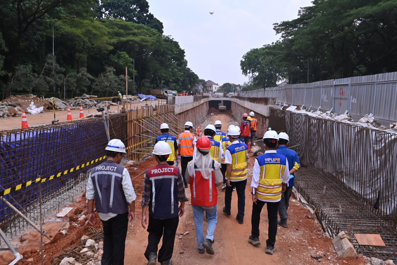 Kunjungan Dirjen Bina Marga ke Proyek Pembangunan Jalan Baru Menuju Kawasan MABES TNI Cilangkap