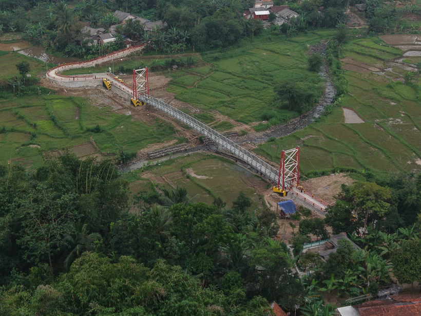 Jembatan Gantung Pasir Awi Bogor