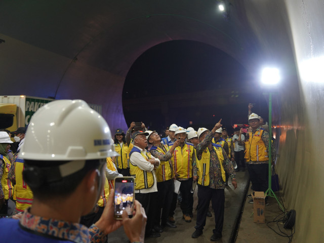 Kepala Balai DKI Jabar Brawijaya Turut Dampingi Menteri Basuki Tinjau Terowongan Cisumdawu : Tidak Ada Kerusakan Akibat Gempa Sumedang