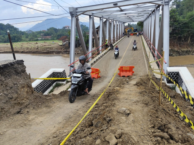Kurang dari 1 Minggu, Jembatan Cidadap Kembali Bisa Dilalui Kendaraan Roda Dua