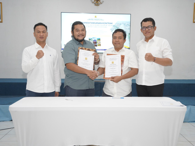 Empat Kontrak Peningkatan Jalan Daerah di Jawa Barat Resmi Ditandatangani