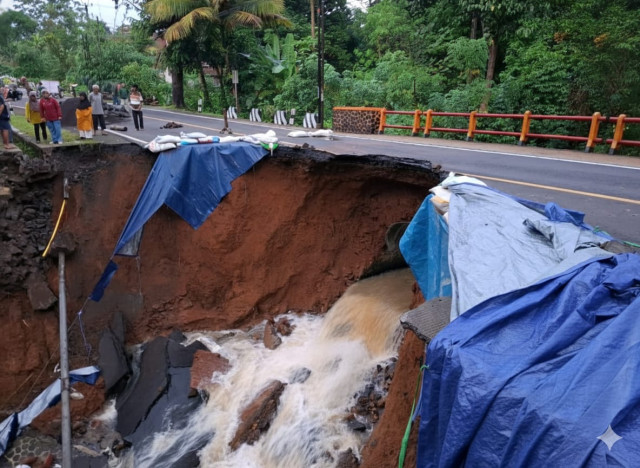 Jembatan Cikaleho Kembali Tergerus Longsor, Kementerian PU Lakukan Persiapan Pasang Jembatan Bailey