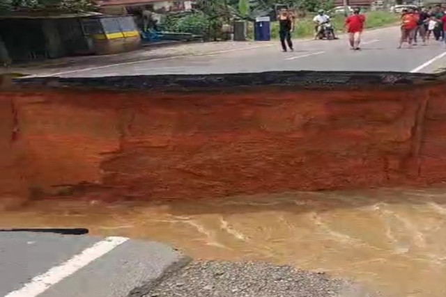 Jalinsum Bungo Amblas: BPJN Jambi Gerak Cepat Pasang Jembatan Bailey