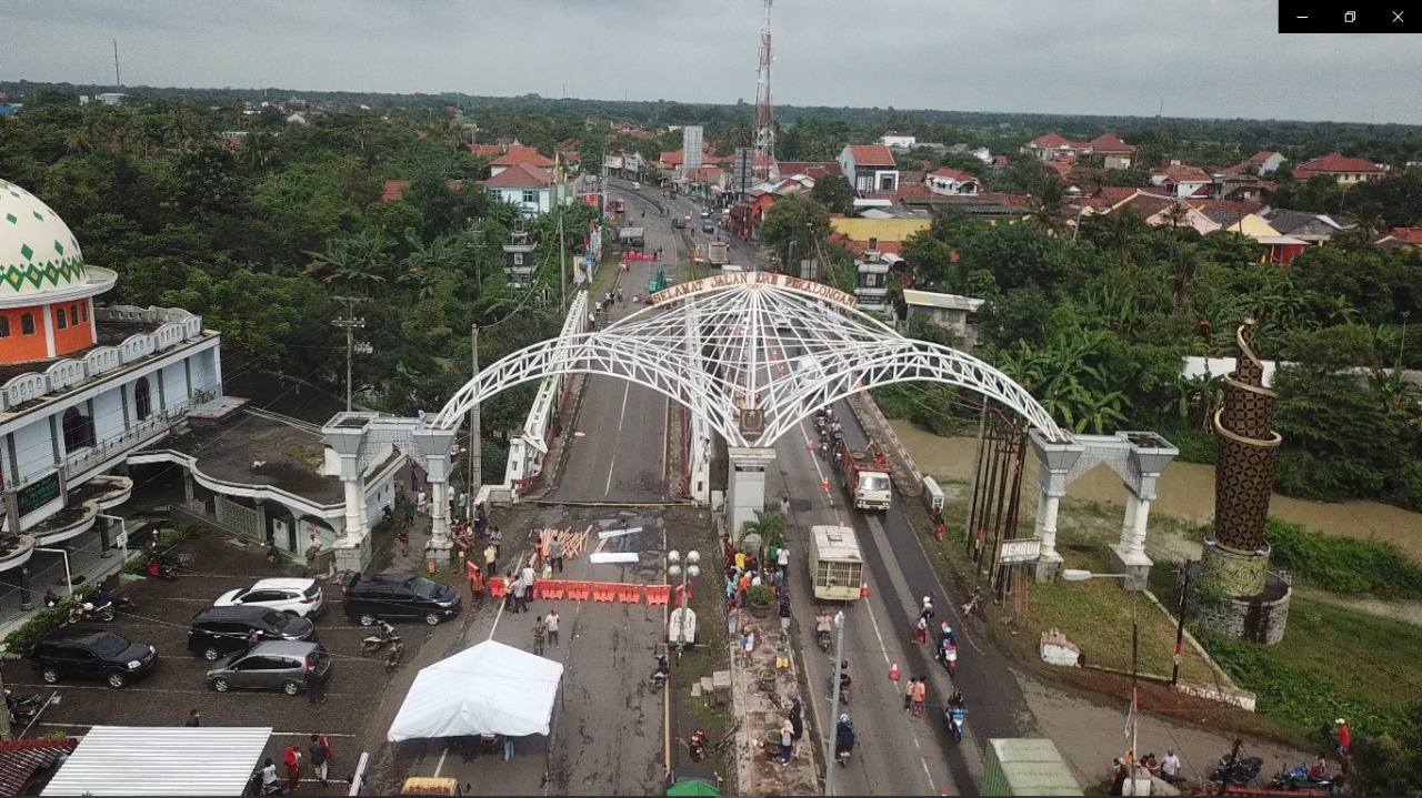 pengalihan arus lalu lintas melalui Jembatan Rembun B