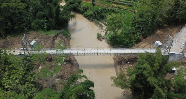 Dua Jembatan Gantung Di Cilacap Telah Rampung