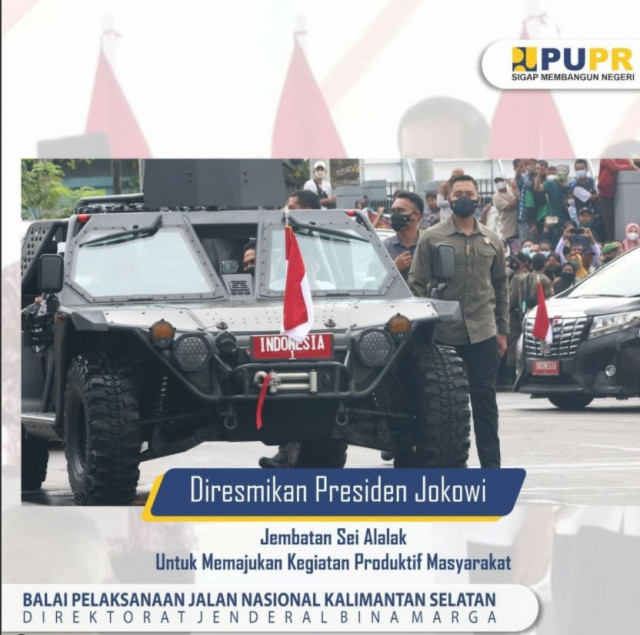 Presiden Joko Widodo meresmikan Jembatan Sei Alalak, akses penghubung Jalan Trans Kalimantan antara Kota Banjarmasin dan Kabupaten Barito Kuala, Provinsi Kalimantan Selatan (Kalsel)