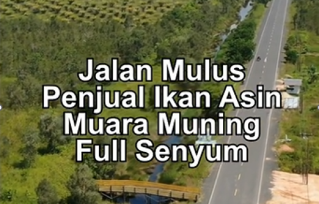 Jalan Mulus Penjual Ikan Asin Muara Muning Full Senyum