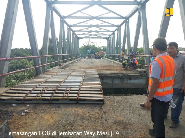 Perkembangan Penanganan Kerusakan Lantai Jembatan Way Mesuji A