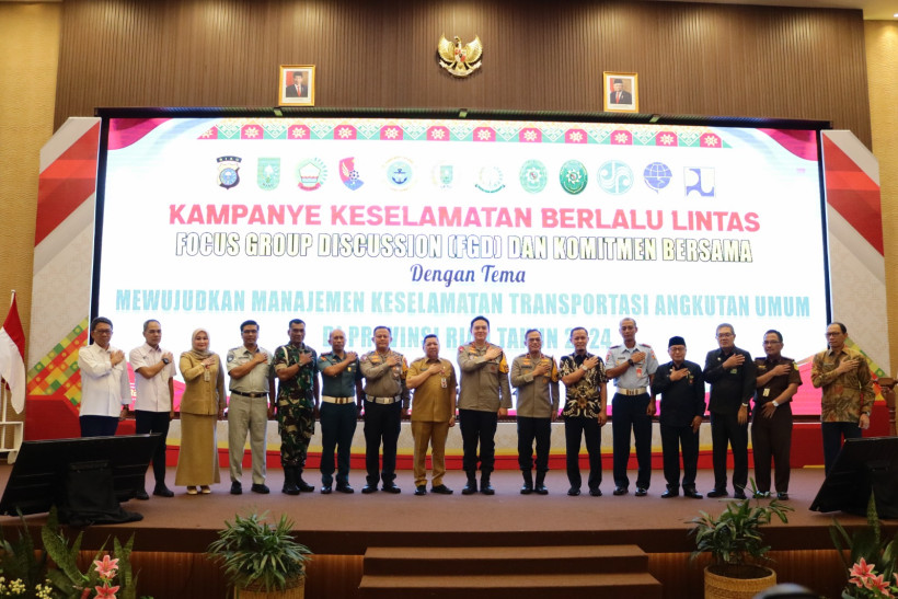 Focus Group Discussion (FGD) dan Komitmen Bersama Pengusaha Angkutan Umum - BPJN Riau mendukung penuh dalam kampaye keselamatan berlalulintas