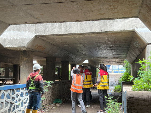 Inspeksi Lapangan Pembangunan Jembatan Junction Sedyatmo pada Jalan Tol Kamal – Teluknaga – Rajeg dan Inspeksi Jembatan Tol Sedyatmo.