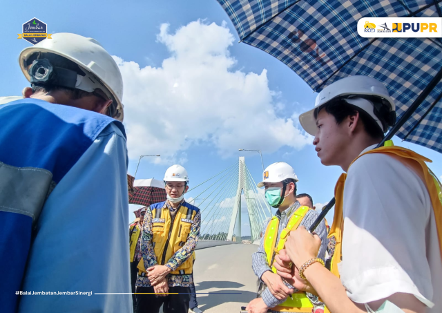 Site Visit Ahli Japan International Coorperation Agency (JICA) di Jembatan Bentang Panjang (Suramadu, Pulau Balang, dan Dirgahayu)