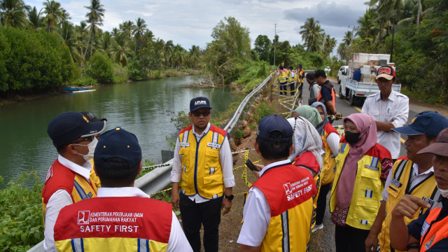 Monitoring Dampak Bencana di Pulau Selayar