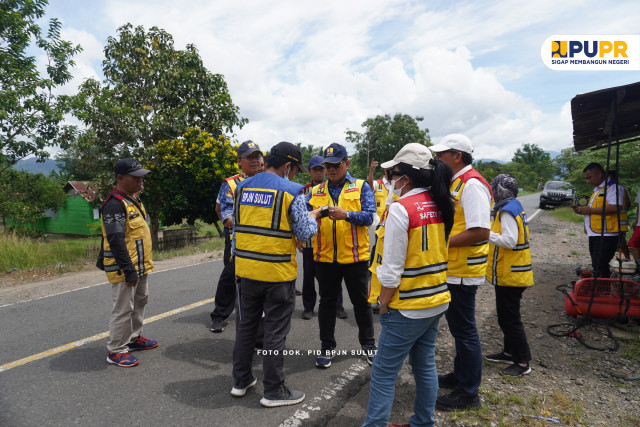 PPK 2.4 Provinsi Sulawesi Utara Satker PJN Wilayah II Provinsi Sulawesi Utara melaksanakan Pekerjaan Rehabilitasi Jalan