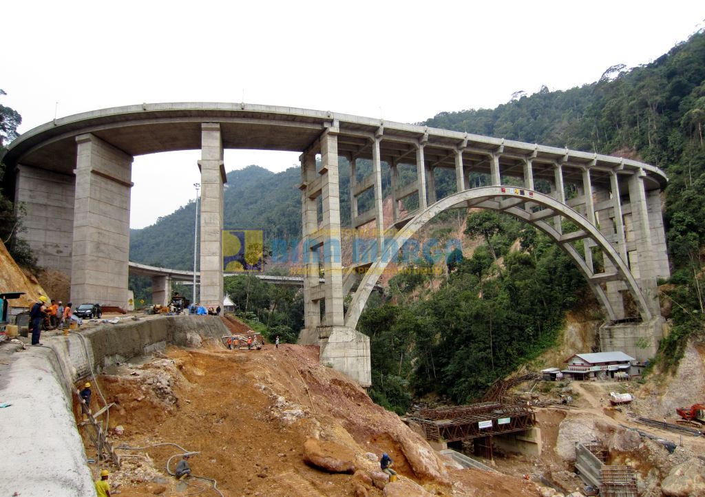 Jembatan Lengkungan Beton Kelok 9