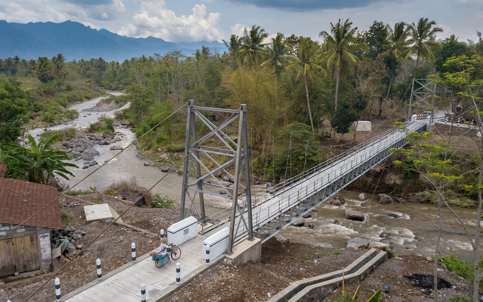 Jembatan Gantung Pejalan Kaki Sidosari Magelang