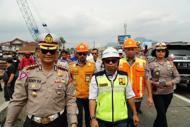 Rekayasa Lalu Lintas Simpang Cileunyi : Pembangunan Underpass Interchange Cileunyi