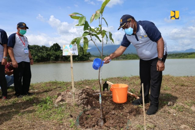 Peringati Puncak HAD 2021, Kementerian PUPR Hijaukan Area Infrastruktur Serentak di Seluruh Indonesia