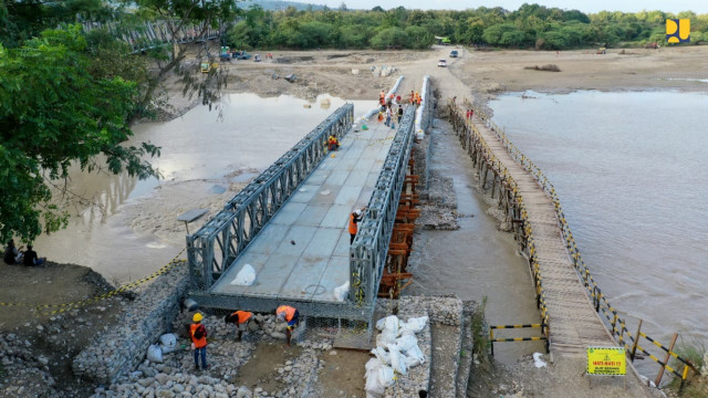 Rekonstruksi Pascabencana Banjir NTT, Kementerian PUPR Selesaikan  Jembatan Semi Permanen Benanain untuk Mendukung Kelancaran Logistik di Kabupaten Malaka