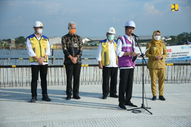 Tinjau Tol Semarang-Demak Seksi 2, Presiden Jokowi : Dukung Pertumbuhan Pusat Ekonomi Baru di Provinsi Jawa Tengah