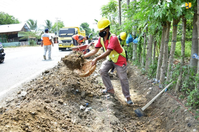 Hingga Pertengahan Juni 2021, Program Padat Karya Bidang Jalan & Jembatan Sudah Serap 230.007 Tenaga Kerja