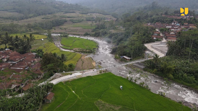 Kementerian PUPR Selesaikan Pembangunan Tiga Jembatan Gantung di Jawa Tengah