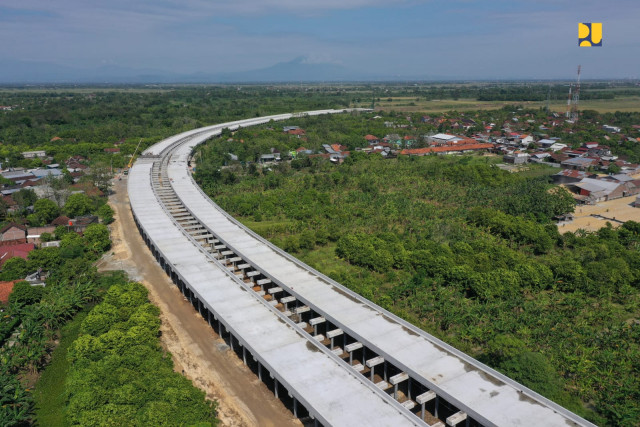 Jalan Tol Semarang - Demak Dibangun di Atas Perairan, Menteri Basuki: Perhatikan Tantangan Konstruksi