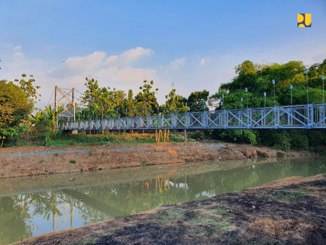 Jembatan Gantung Mbah Buto Permudah Akses Perekonomian Warga di Jombang