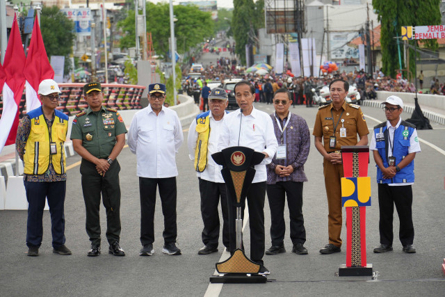 Dukung Layanan Logistik di Lintas Utara Jawa Tengah, 6 Jembatan Pengganti Callender Hamilton Diresmikan Presiden Jokowi