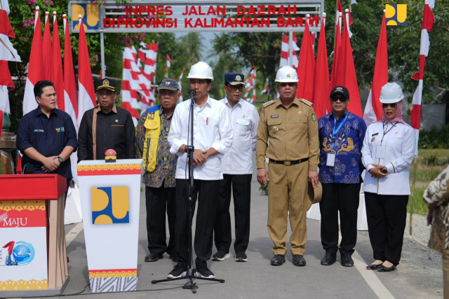 Perlancar Pergerakan Masyarakat, Presiden Jokowi Resmikan 24 Ruas Inpres Jalan Daerah (IJD) di Kalbar