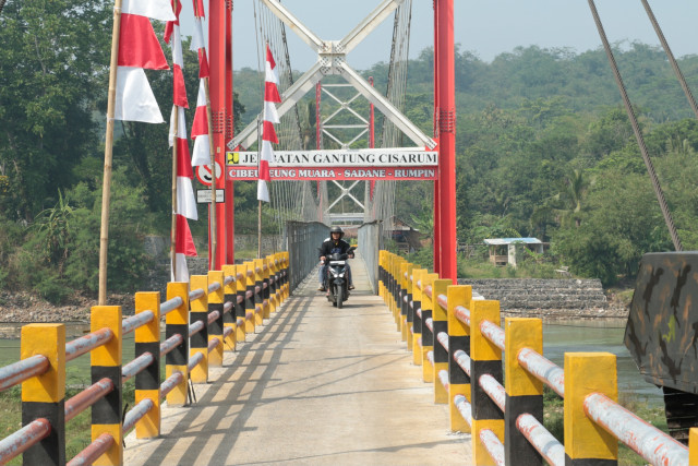 Jembatan Gantung Cisarum Bogor, Jadi Ikon Baru Warga Sekitar