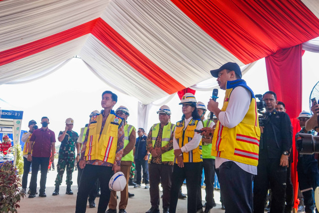 Wakil Presiden Gibran Meninjau Pembangunan Jalan Tol Serang – Panimbang di Provinsi Banten