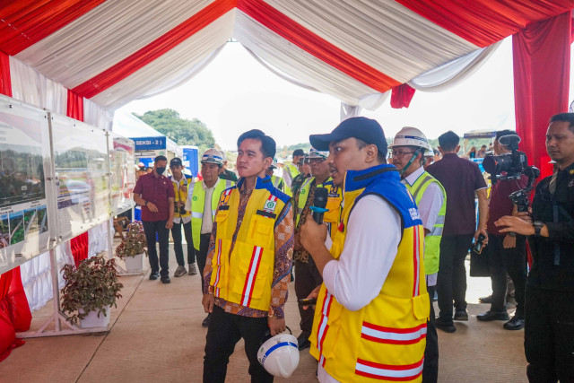 Wakil Presiden Gibran Meninjau Pembangunan Jalan Tol Serang – Panimbang di Provinsi Banten