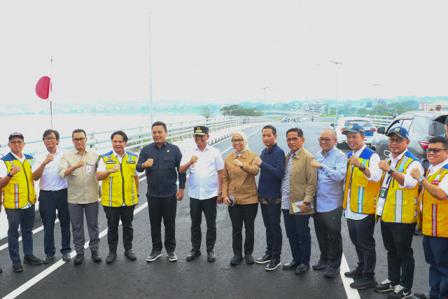 Komisi V DPR RI Tinjau Palu, Bahas Penanganan ODOL Serta Kunjungi Simbol Kebangkitan Kota Palu