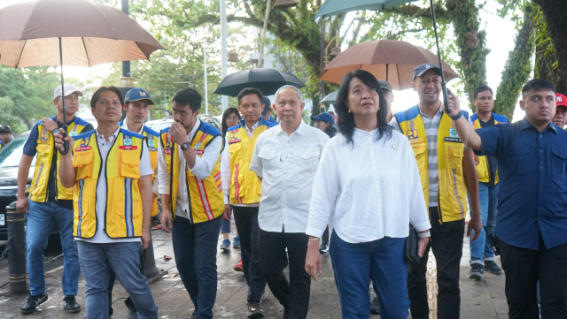 Menteri PU Doddy Hanggodo meninjau Pembangunan Jalan MORR (Manado Outer Ring Road) Manado – Sulawesi Utara